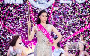 Nhan sắc đời thường của tân Hoa hậu Việt Nam 2018