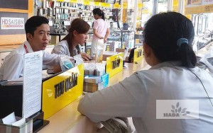 Vụ ‘31.000 thẻ ngân hàng bị lộ’: Liệu khách có mất tiền?